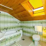Apartman Cozy Nur 570 Meter Zum Mit Meerblick, Parkplatz, Wifi