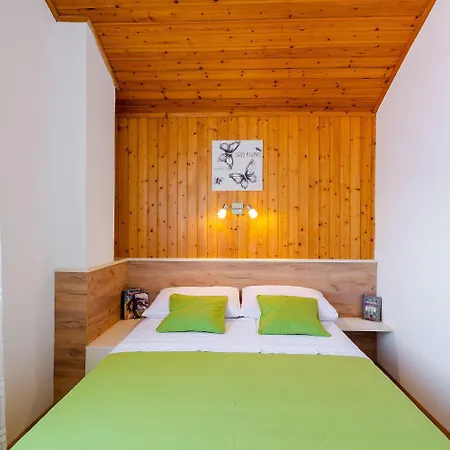 Cozy Nur 570 Meter Zum Mit Meerblick, Parkplatz, Wifi Apartamento Crikvenica