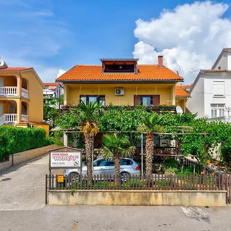 Cozy Nur 570 Meter Zum Mit Meerblick, Parkplatz, Wifi Appartement Crikvenica